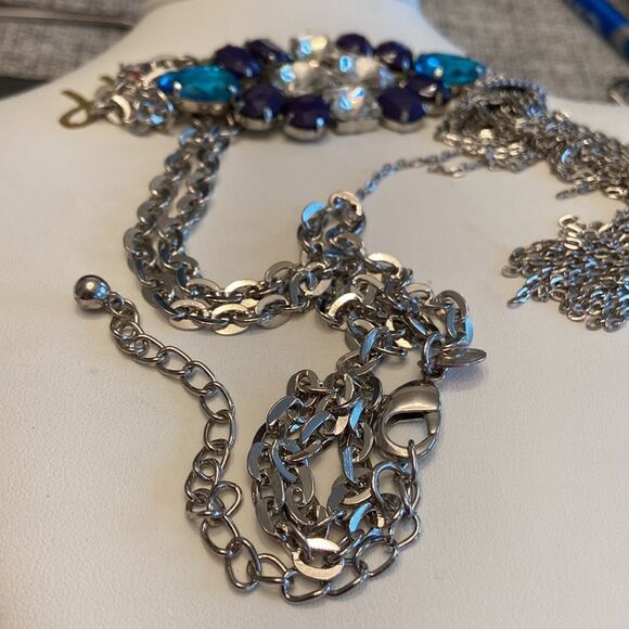 Chico’s Statement Crystal Tassel necklace NWOT - Picture 4 of 10